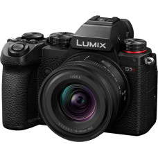 Panasonic Aparat Panasonic Lumix S5D + S 18-40mm f/4.5-6.3 (DC-S5DNE-K)